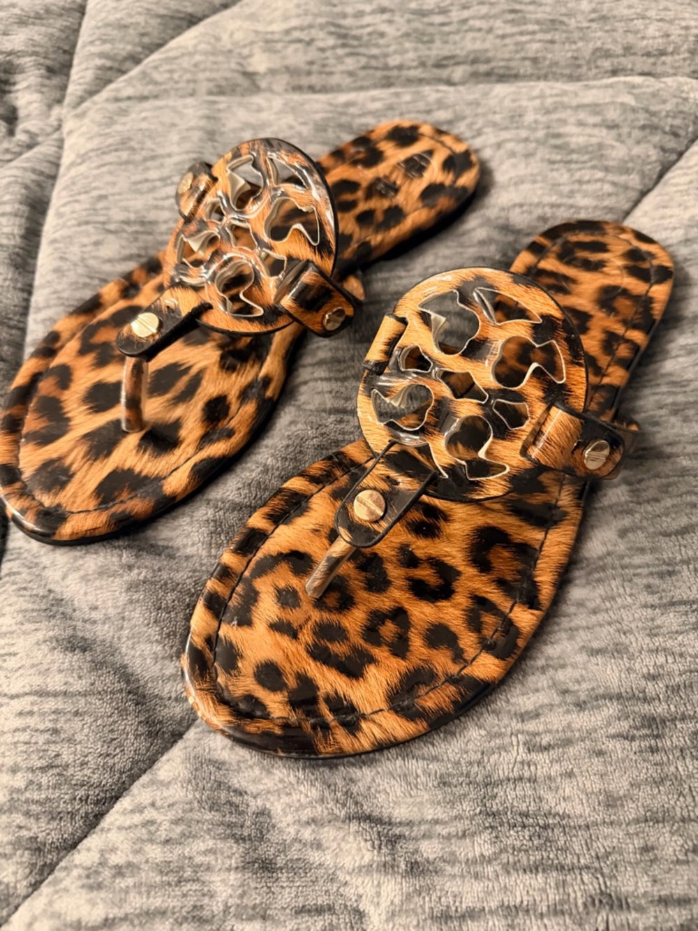 Tory Burch Leopard-Print Leather Thong Sandals in Brown and Blacki